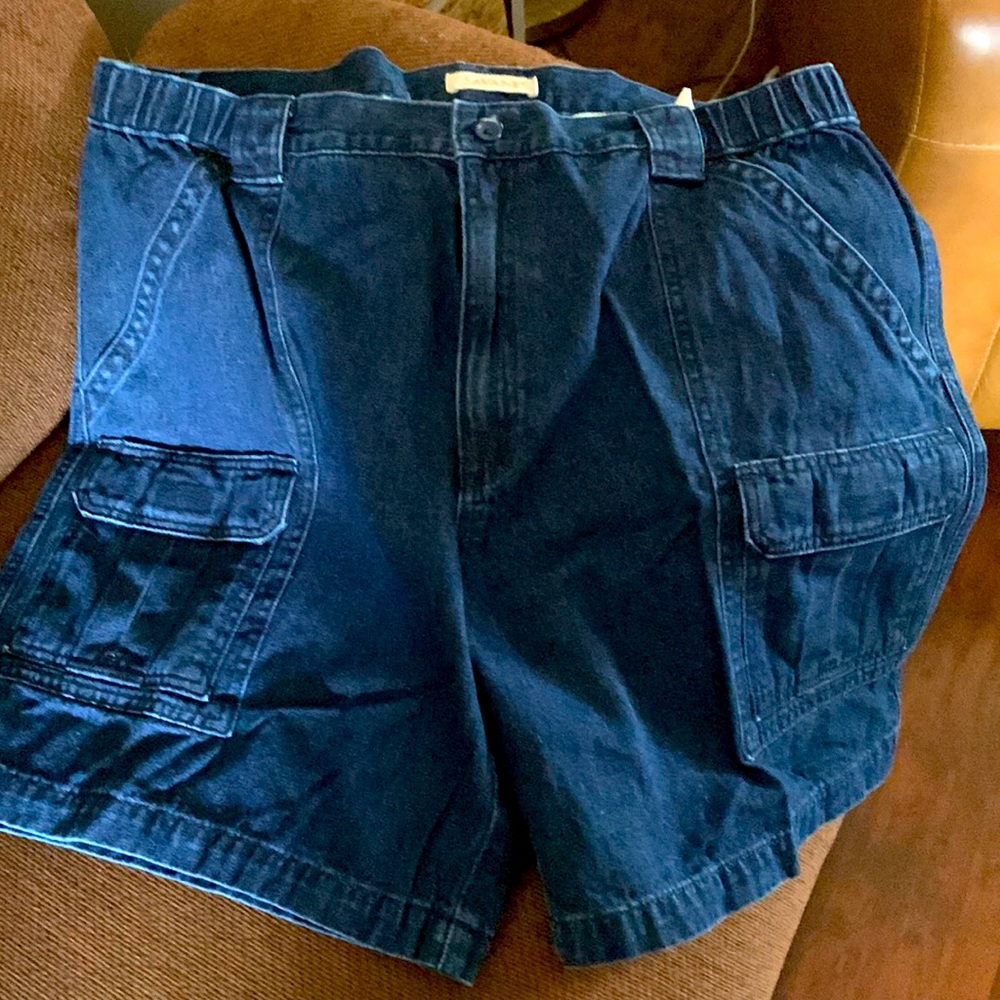 Savage mens cargo  jean shorts.